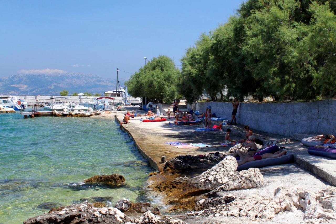 Apartments By The Sea Arbanija, Ciovo - 1085 Traù Esterno foto