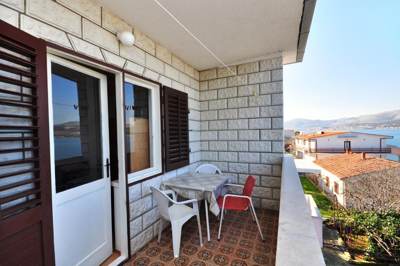 Apartments By The Sea Arbanija, Ciovo - 1085 Traù Esterno foto